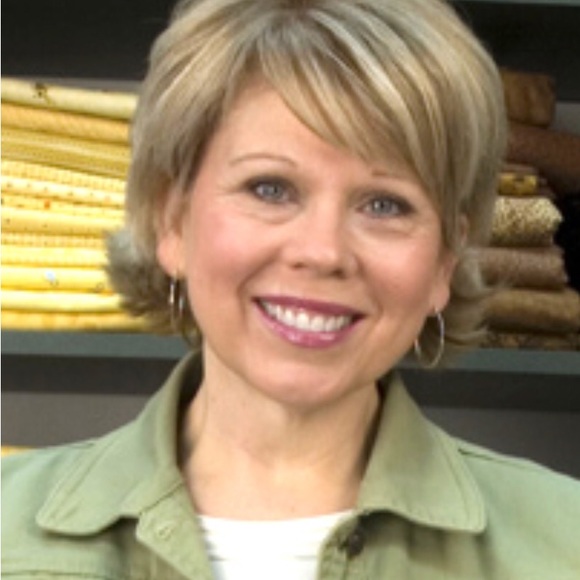 Debbie Mum Angel Folk Art Table Runner, Reversible 14” by 54”🎁 - Picture 6 of 10